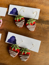 Load image into Gallery viewer, Chocolate Strawberries
